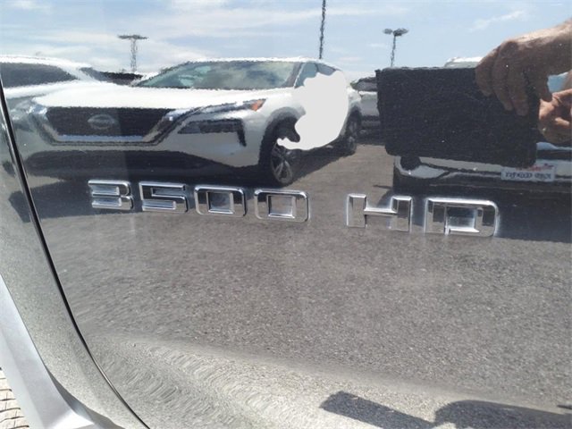 Used 2021 Chevrolet Silverado 3500 LTZ w/ LTZ Plus Package image 8