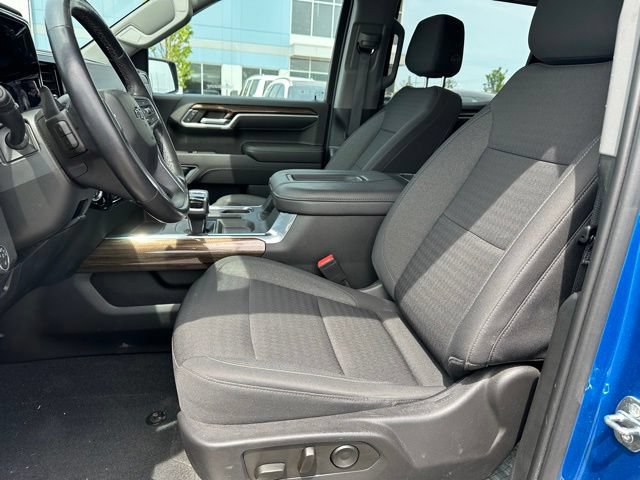 Used 2022 Chevrolet Silverado 1500 RST w/ Max Trailering Package AWD/4WD image 11
