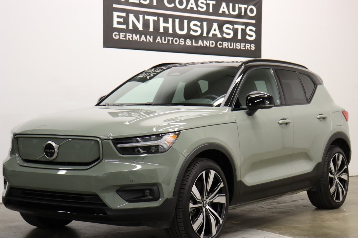 Used 2021 Volvo XC40 P8 Recharge AWD/4WD image 1