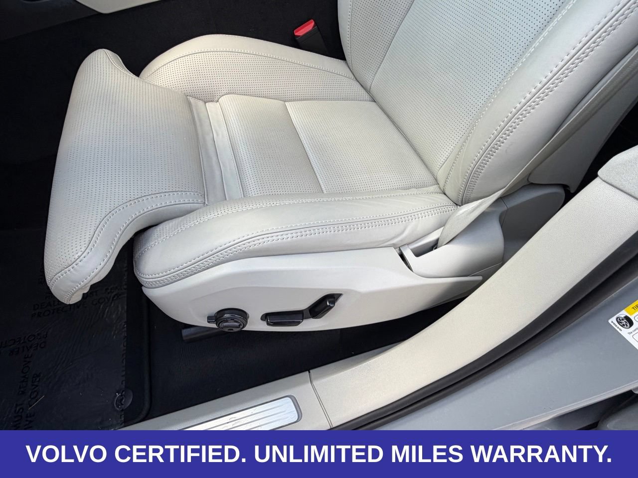 Certified 2026 Volvo XC90 B6 Ultra AWD/4WD image 27