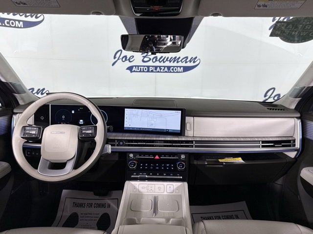 Used 2024 Hyundai Santa Fe Calligraphy image 2