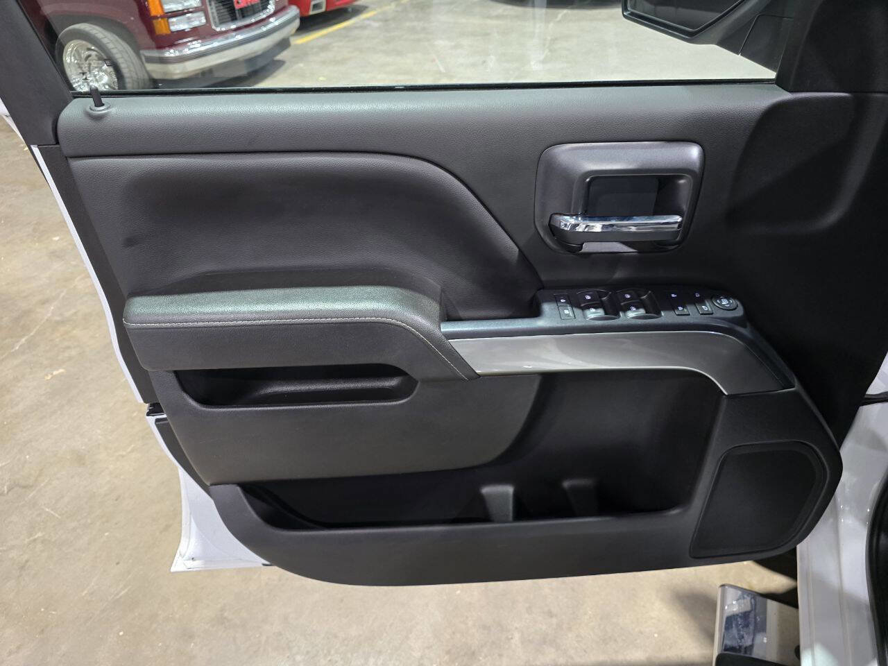 Used 2019 Chevrolet Silverado 1500 LT w/ All Star Edition AWD/4WD image 26