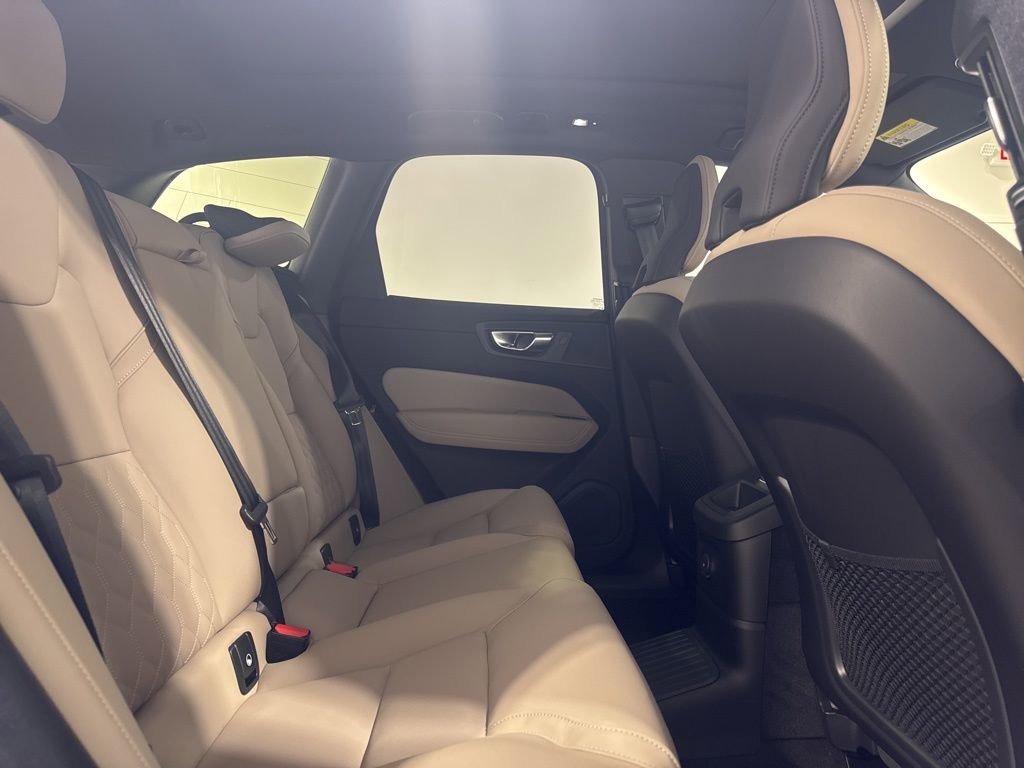 New 2026 Volvo XC60 T8 Plus w/ Protection Package Premier AWD/4WD image 25