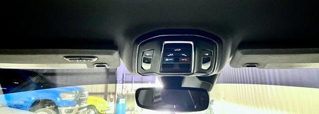 Used 2021 Jeep Grand Cherokee L Limited AWD/4WD image 33