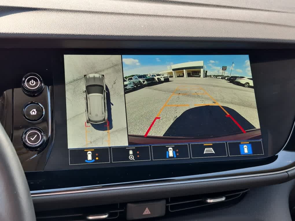 Used 2023 Buick Envision Avenir AWD/4WD image 18
