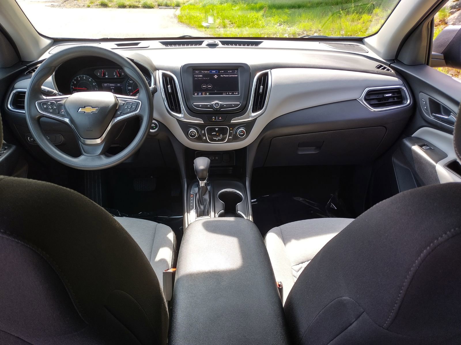 Used 2024 Chevrolet Equinox LS w/ Driver Confidence II Package image 11