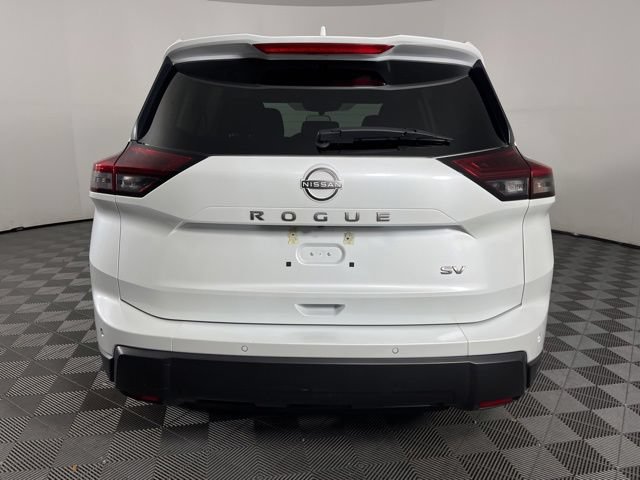 Used 2024 Nissan Rogue SV FWD image 10
