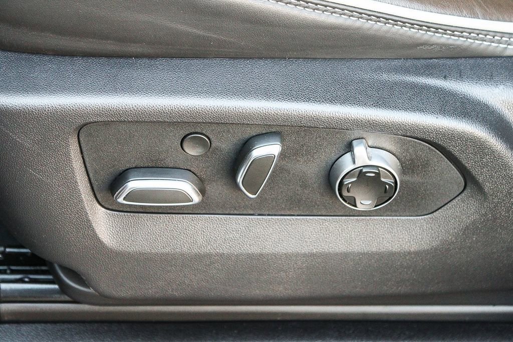 Used 2025 GMC Yukon XL Denali Ultimate w/ LPO, Floor Liner Package image 30