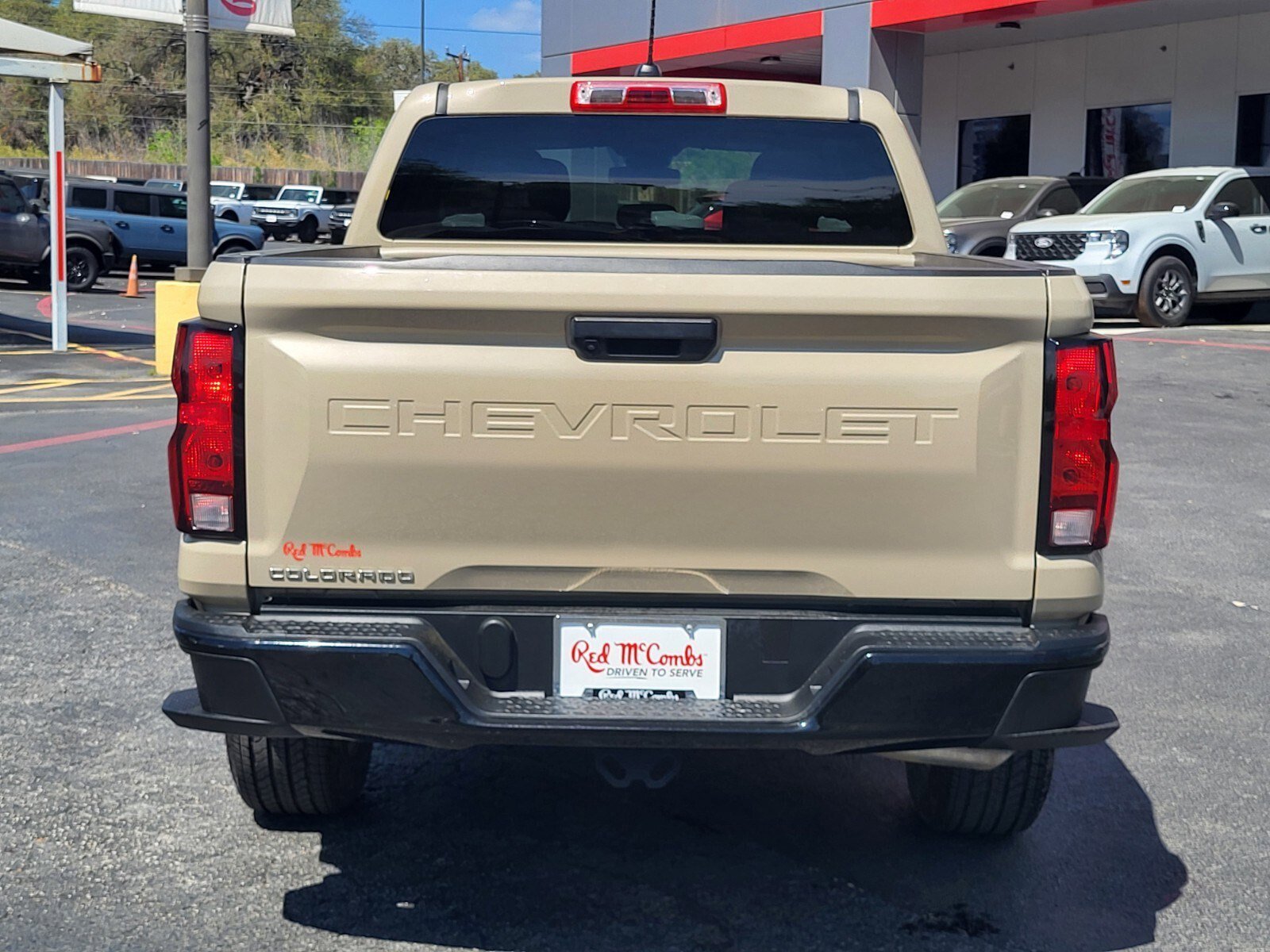 Used 2024 Chevrolet Colorado W/T image 5