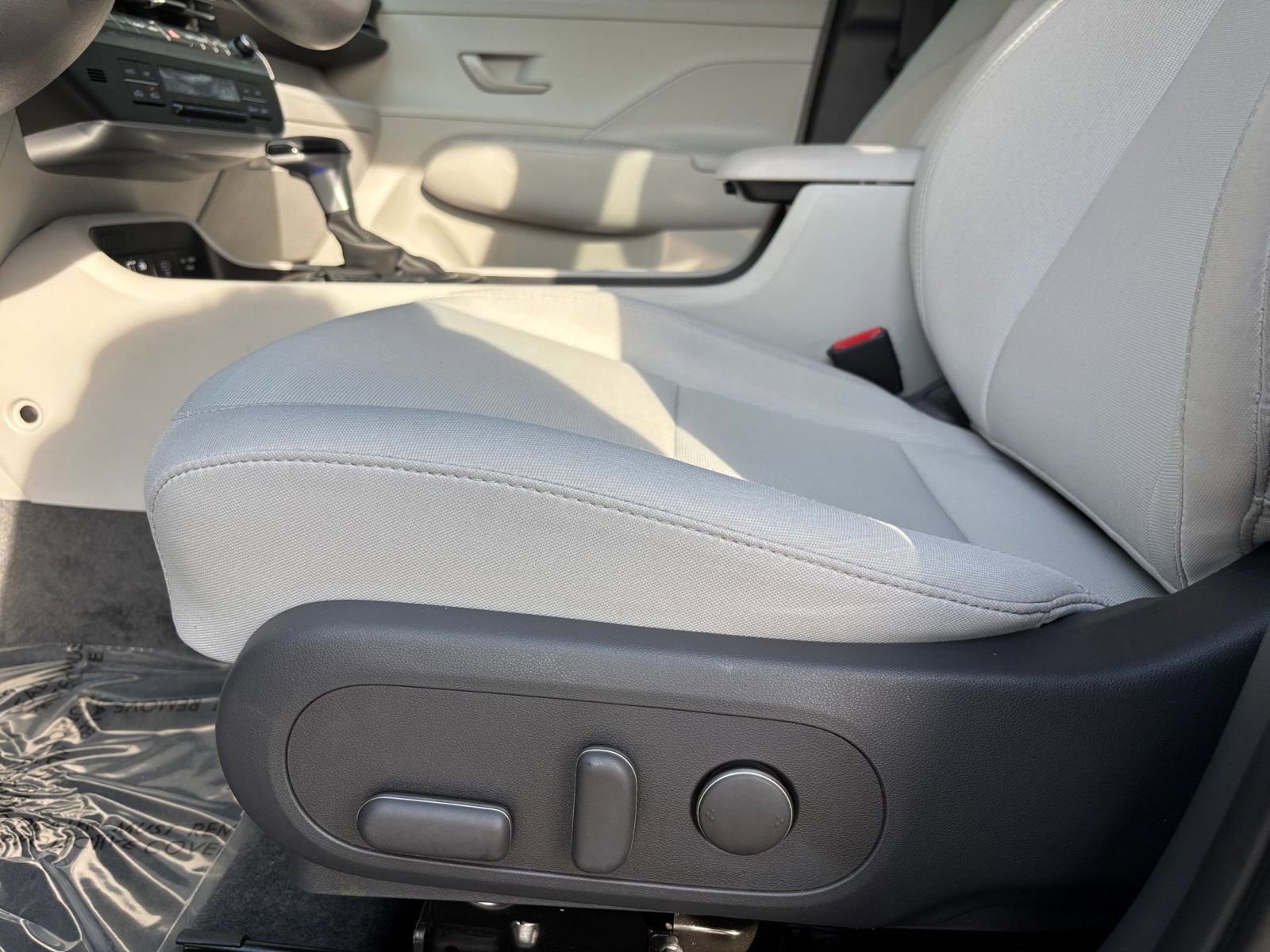 Used 2025 Hyundai Kona SEL image 22