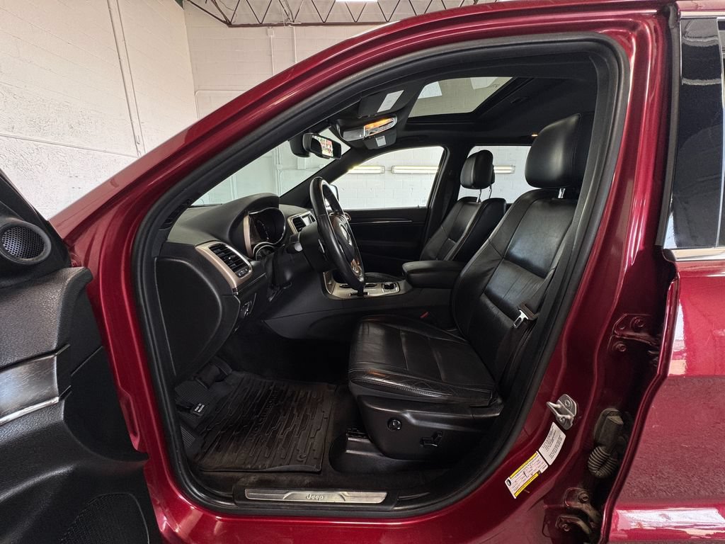 Used 2015 Jeep Grand Cherokee Limited AWD/4WD image 12