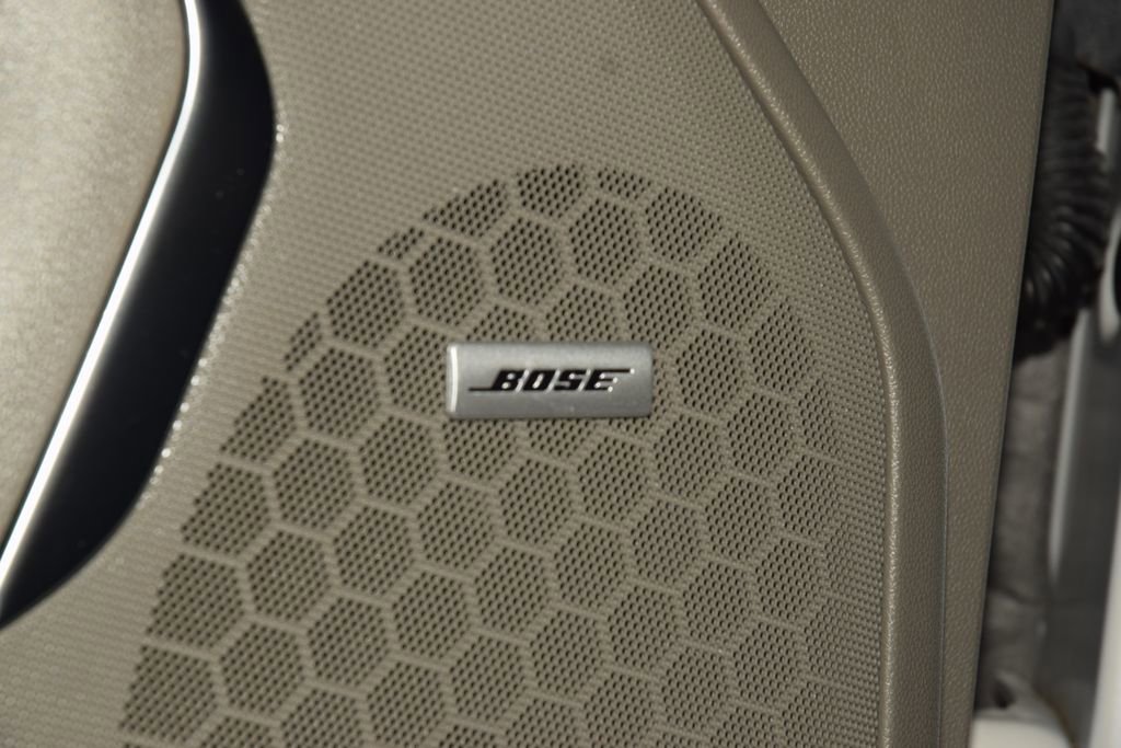 Used 2022 Chevrolet Tahoe LT w/ Luxury Package AWD/4WD image 49