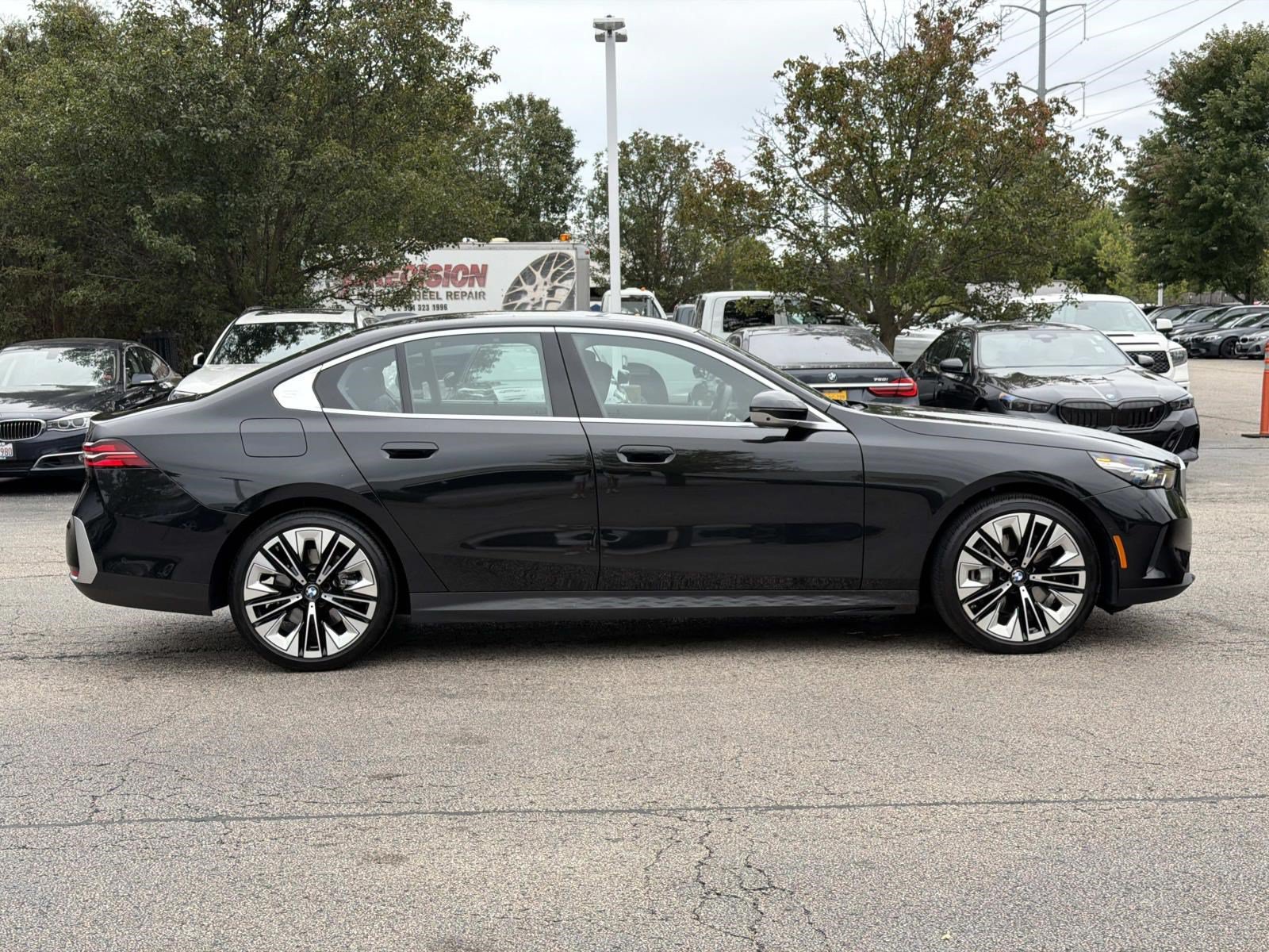 Certified 2027 BMW 540i xDrive AWD/4WD image 7