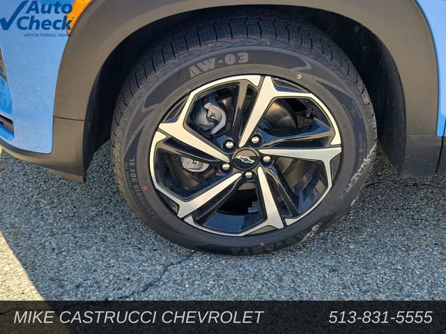 Used 2023 Chevrolet TrailBlazer RS w/ Convenience Package FWD image 9