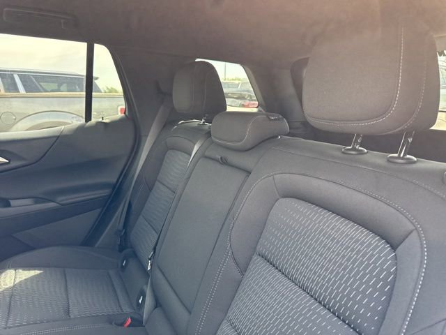 Used 2025 Chevrolet Equinox LT w/ Safety and Technology Package image 9