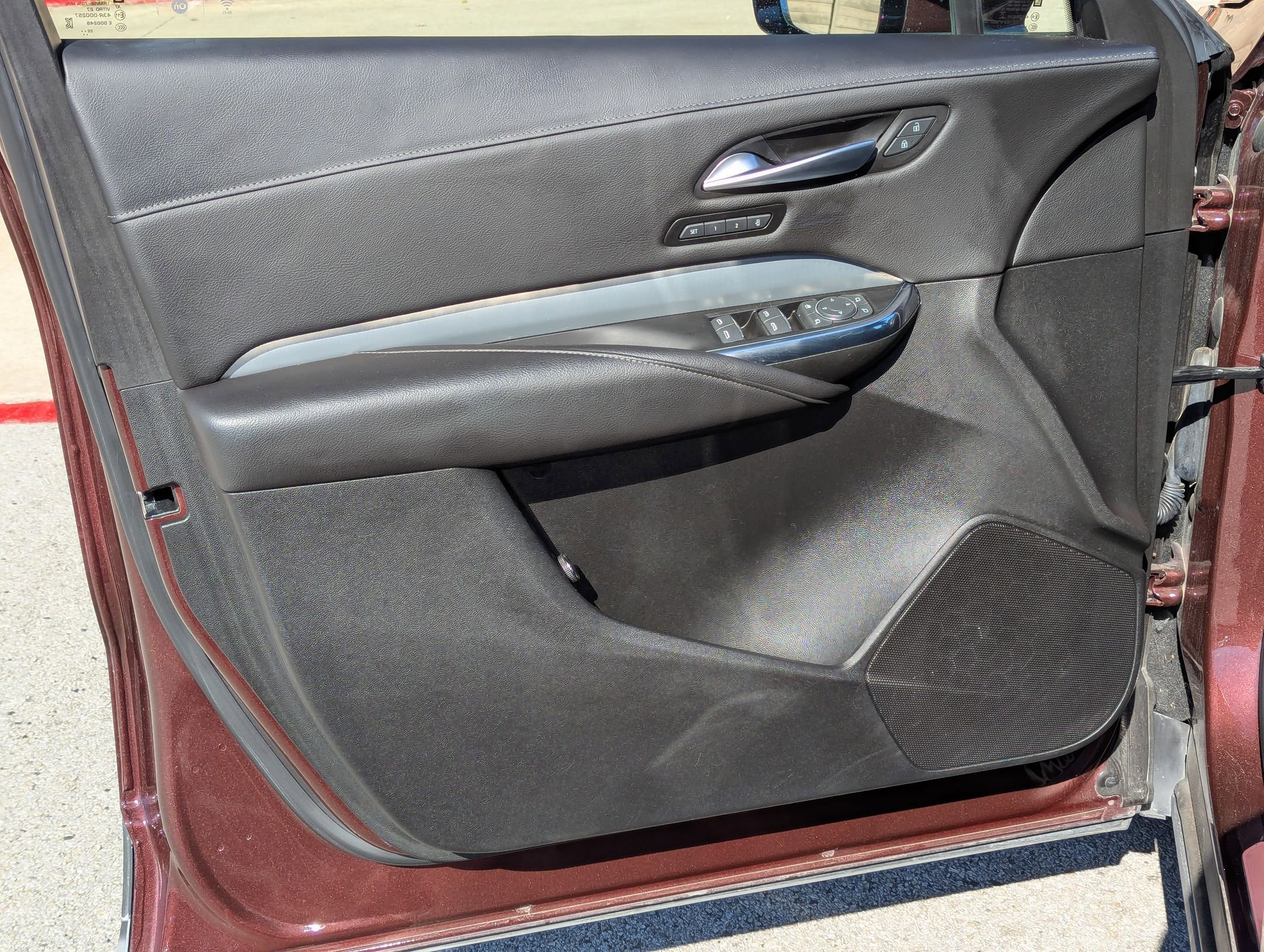 Used 2023 Cadillac XT4 Premium Luxury image 11