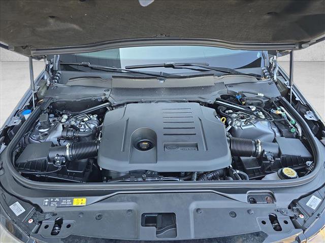 Certified 2024 Land Rover Discovery Dynamic SE image 30