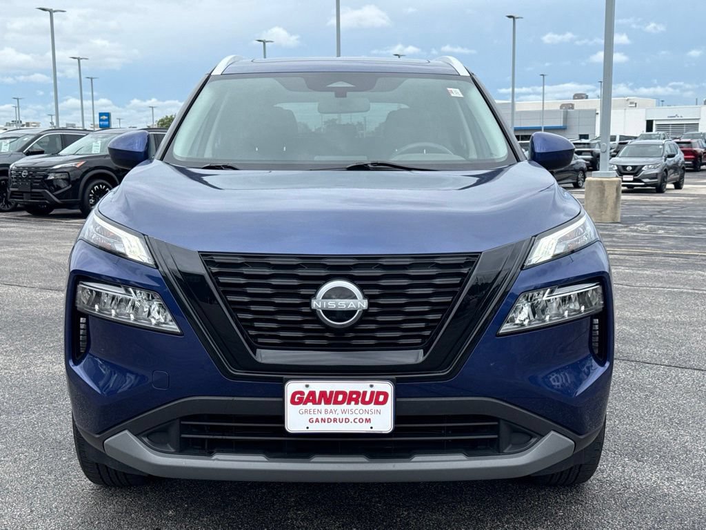Certified 2023 Nissan Rogue SV w/ SV Premium B Package AWD/4WD image 3