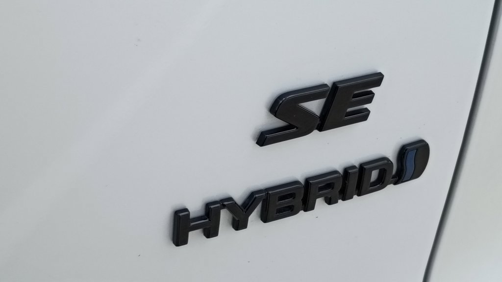 Used 2024 Toyota Corolla Cross AWD Hybrid image 11