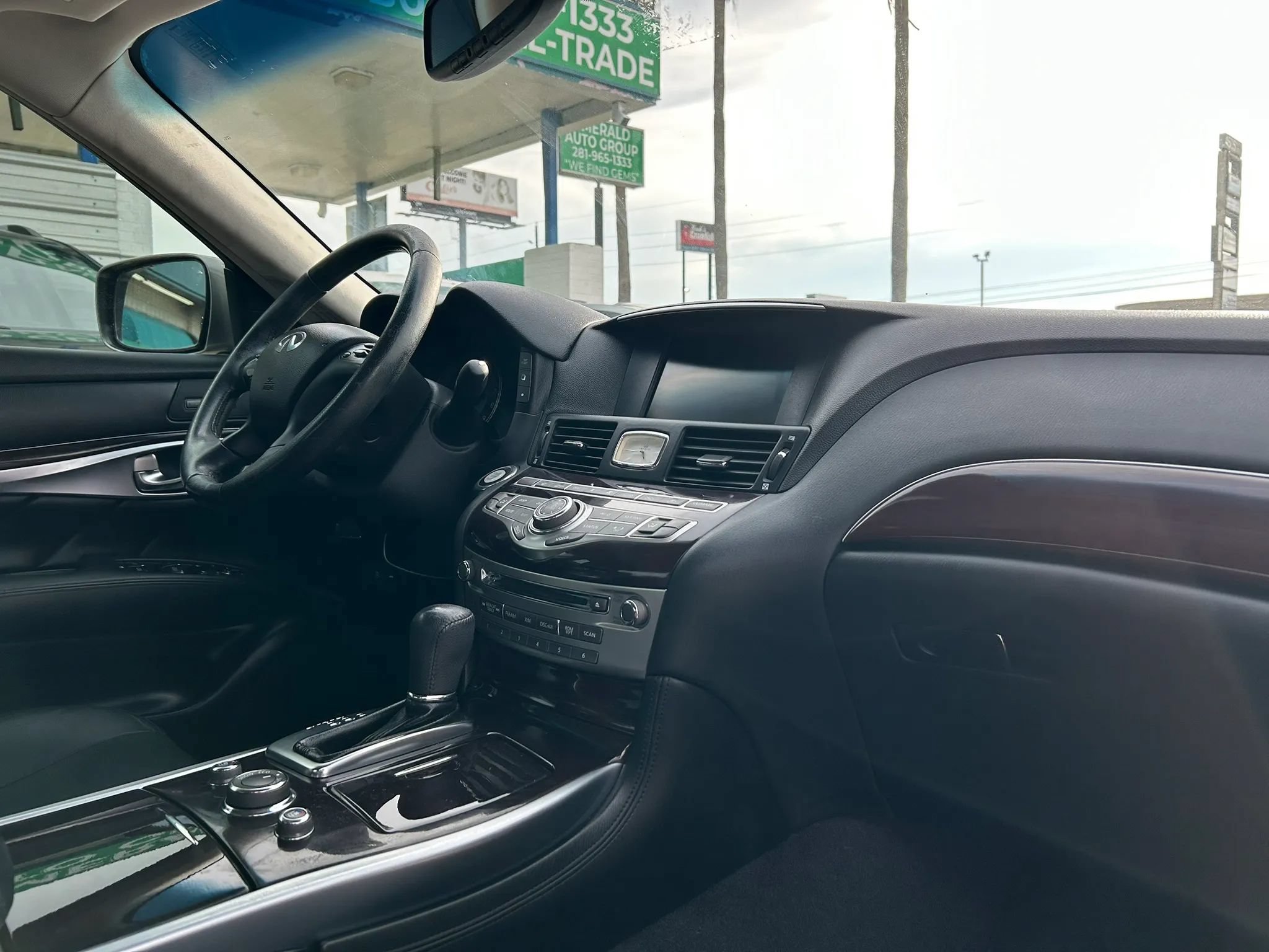 Used 2012 INFINITI M37 w/ Premium Pkg RWD image 15