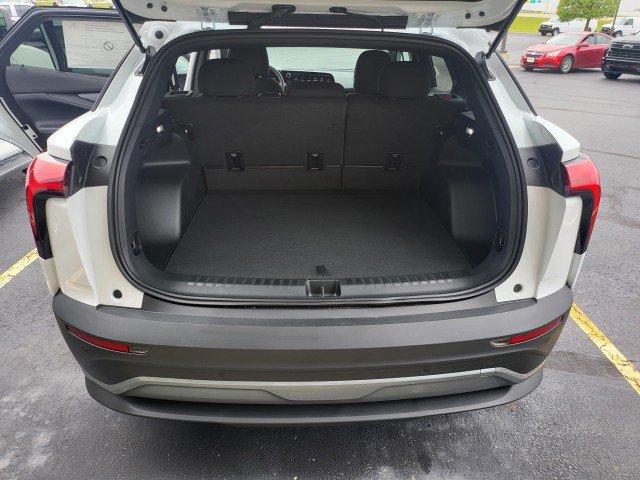 New 2026 Chevrolet Blazer EV LT AWD/4WD image 11