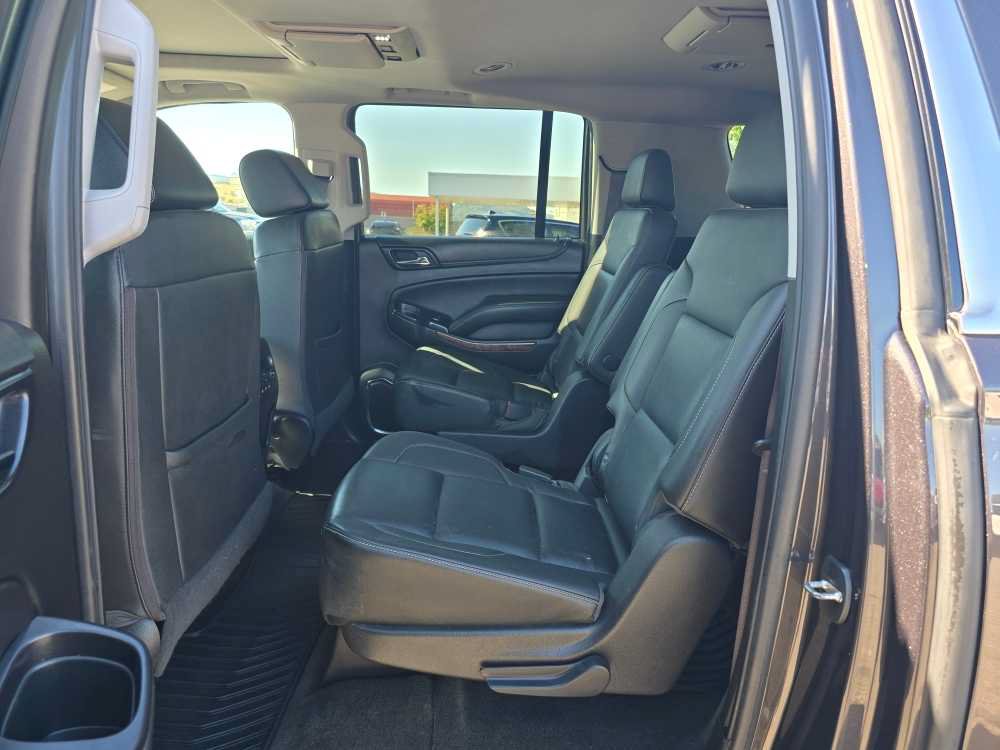 Used 2017 Chevrolet Suburban Premier AWD/4WD image 16