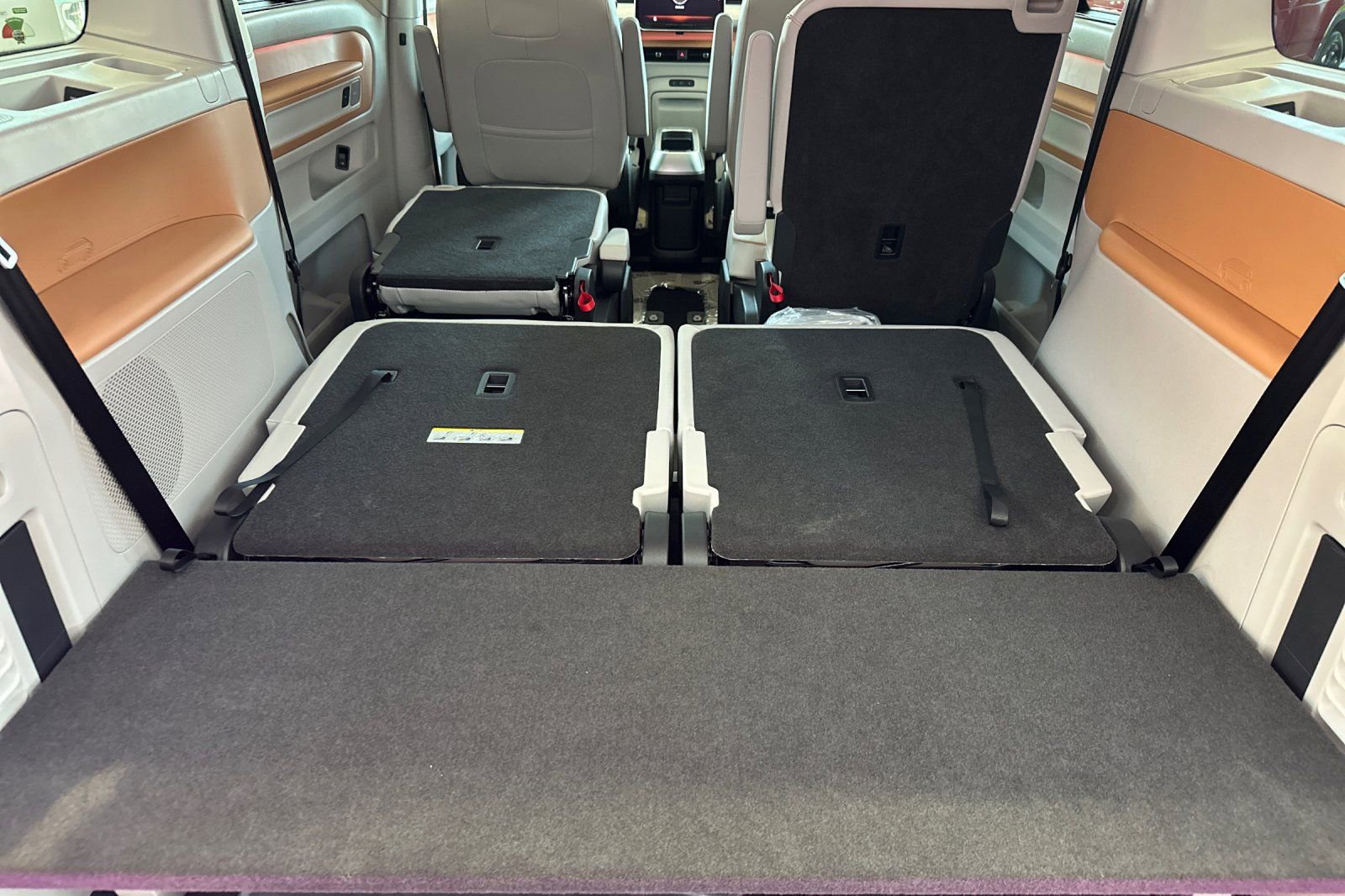 New 2025 Volkswagen ID. Buzz 1st Edition image 15