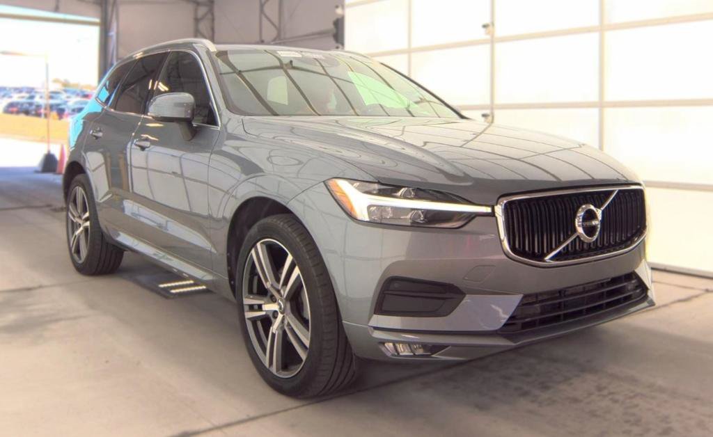 Used 2021 Volvo XC60 T5 Momentum w/ Premium Package