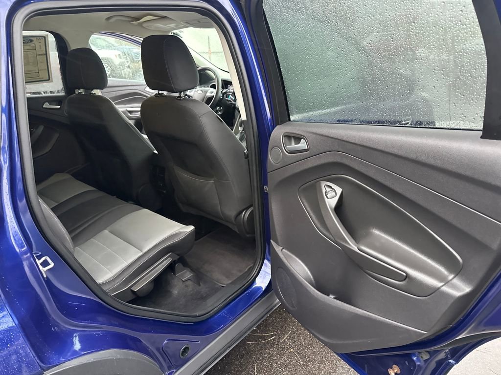 Used 2016 Ford Escape SE w/ Equipment Group 201A image 19