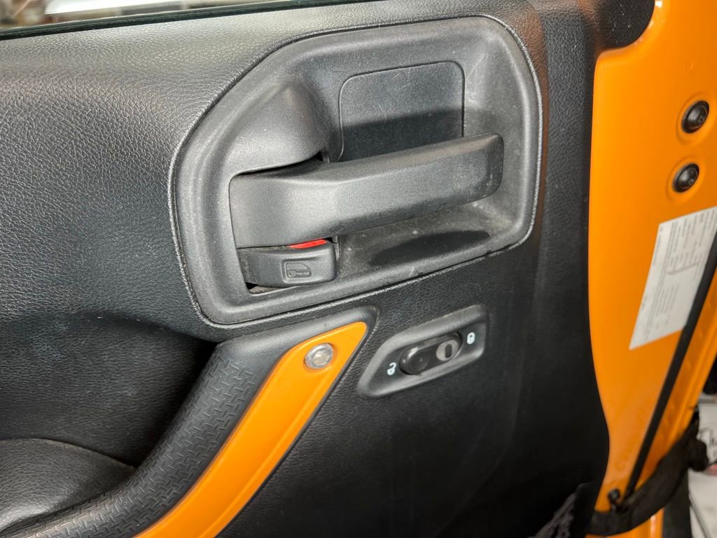 Used 2012 Jeep Wrangler Rubicon w/ Dual Top Group image 14