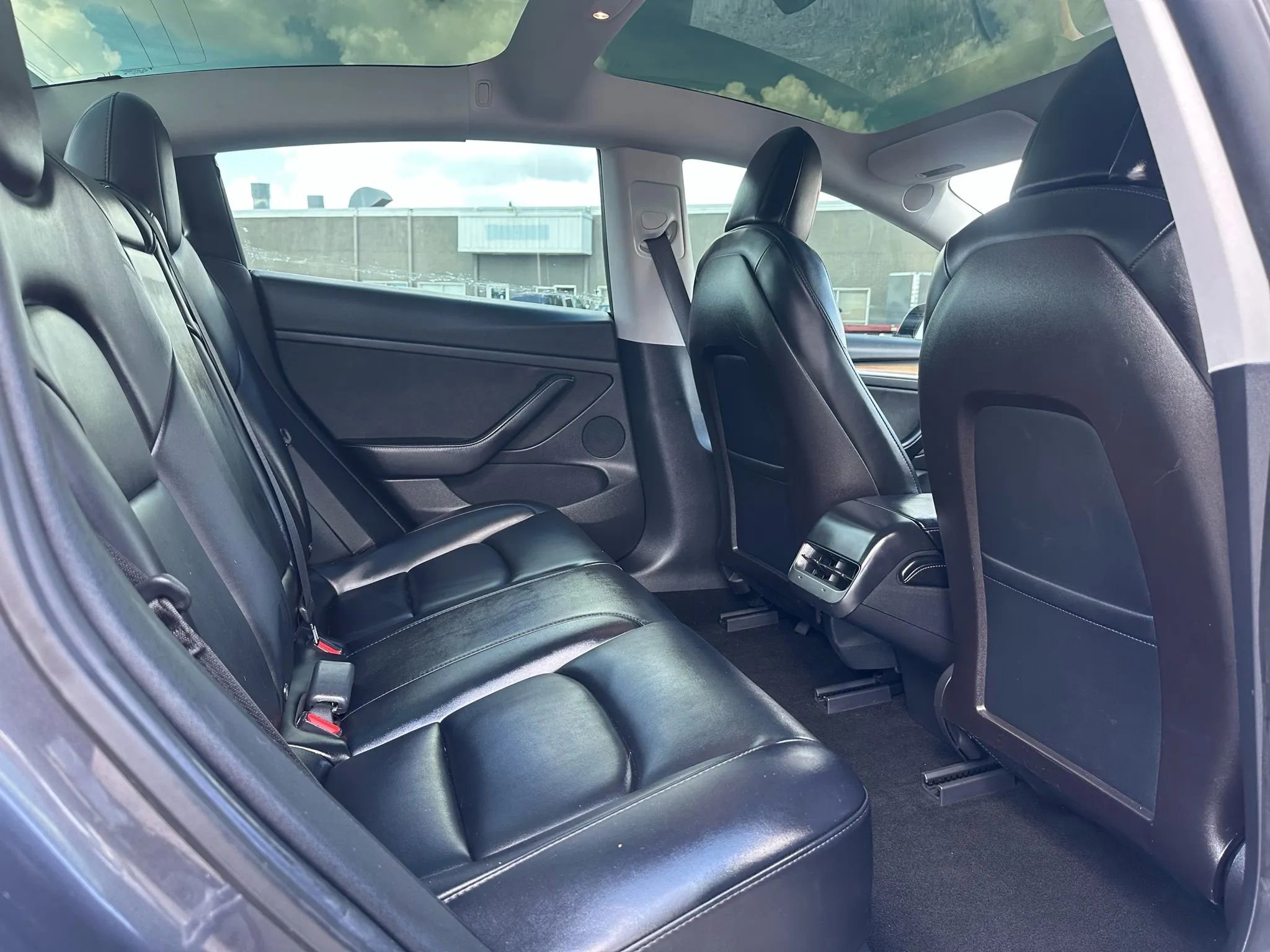 Used 2021 Tesla Model 3 Long Range image 25