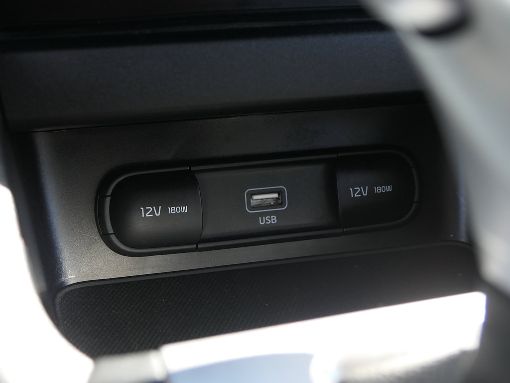 Used 2023 Kia Forte LXS w/ LXS Technology Package FWD image 20