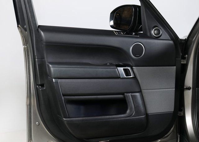 Used 2020 Land Rover Range Rover Sport HSE Dynamic image 25