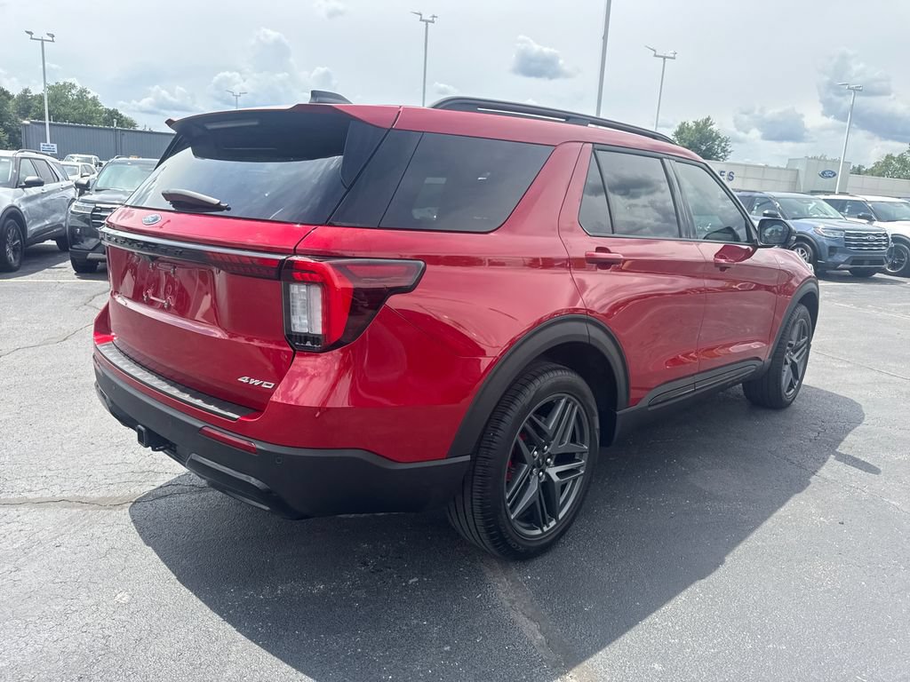 Used 2025 Ford Explorer ST-Line w/ Premium Package AWD/4WD image 7