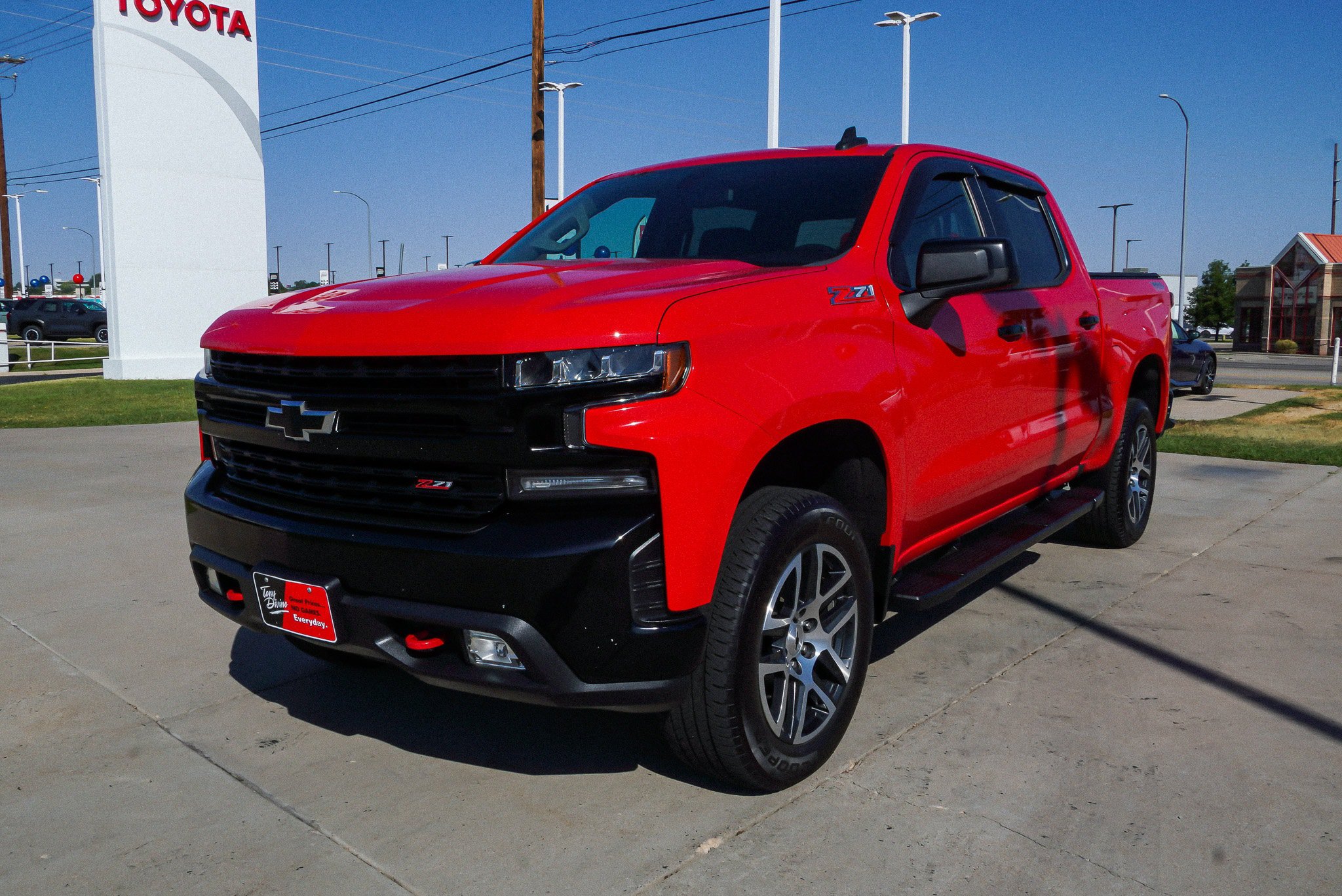 Used 2020 Chevrolet Silverado 1500 LT Trail Boss AWD/4WD image 4