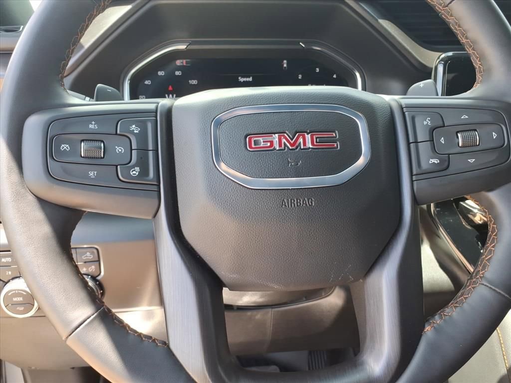 Used 2025 GMC Sierra 1500 AT4 w/ AT4 Premium Package AWD/4WD image 26