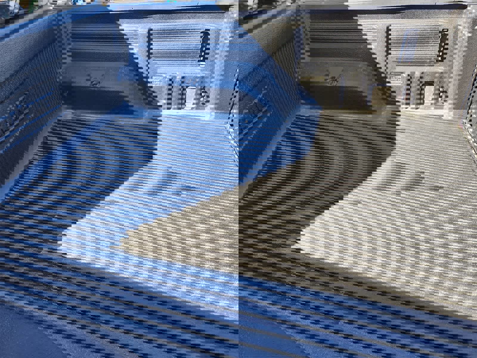 Used 2020 Jeep Gladiator Overland image 26