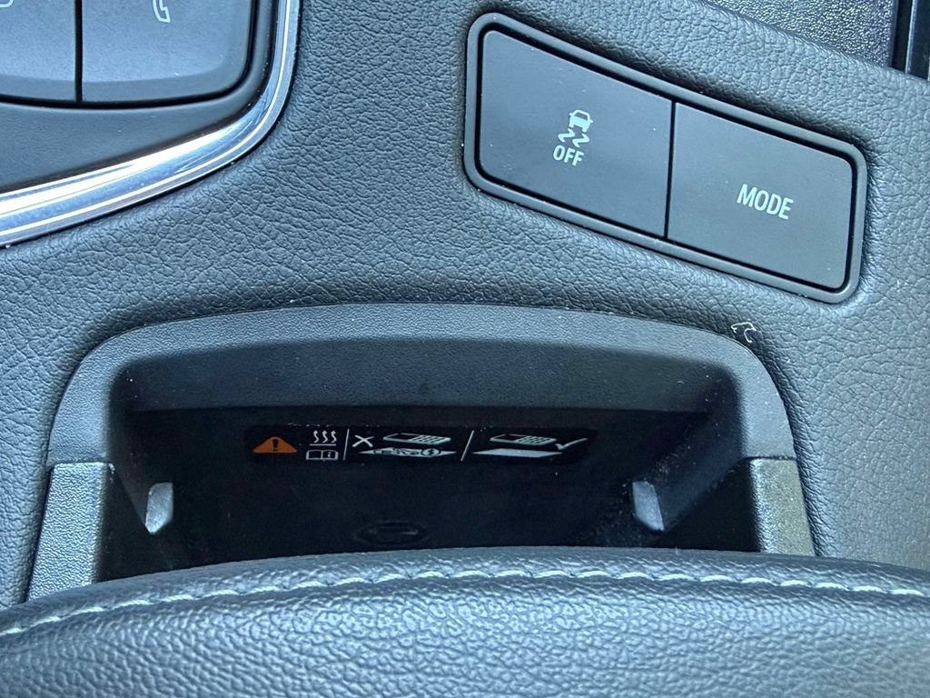 Used 2024 Cadillac XT6 Premium Luxury w/ LPO, Floor Liner Package AWD/4WD image 24