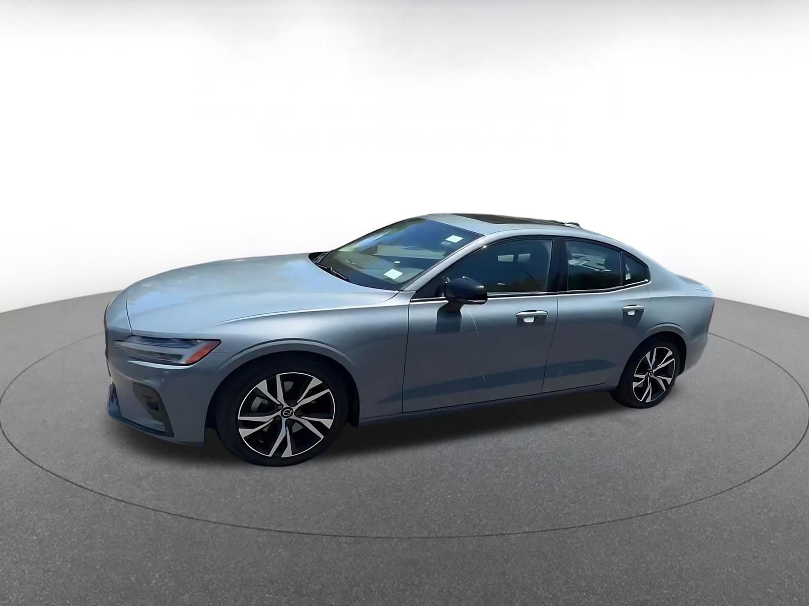 Used 2024 Volvo S60 B5 Core FWD image 8