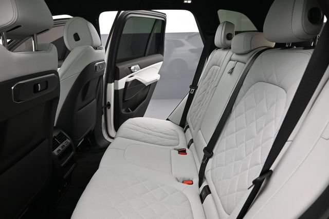 Used 2025 BMW X5 xDrive40i w/ M Sport Package AWD/4WD image 20