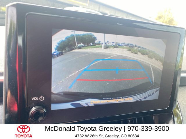 Used 2025 Toyota Corolla LE FWD image 17