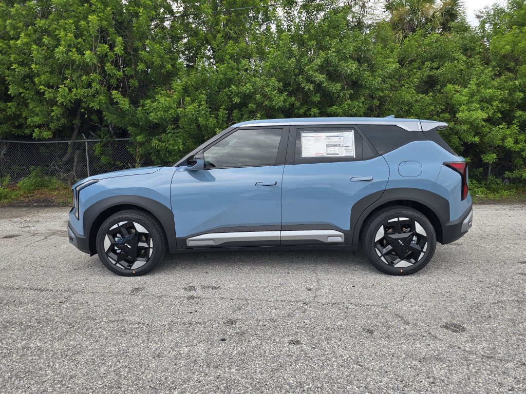 New 2027 Kia Seltos S FWD image 5