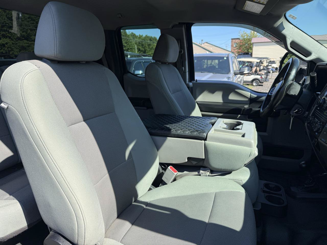 Used 2017 Ford F250 XL w/ Power Equipment Group AWD/4WD image 21