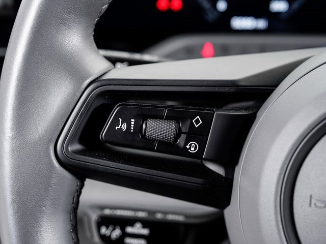 Used 2023 Porsche Taycan image 14