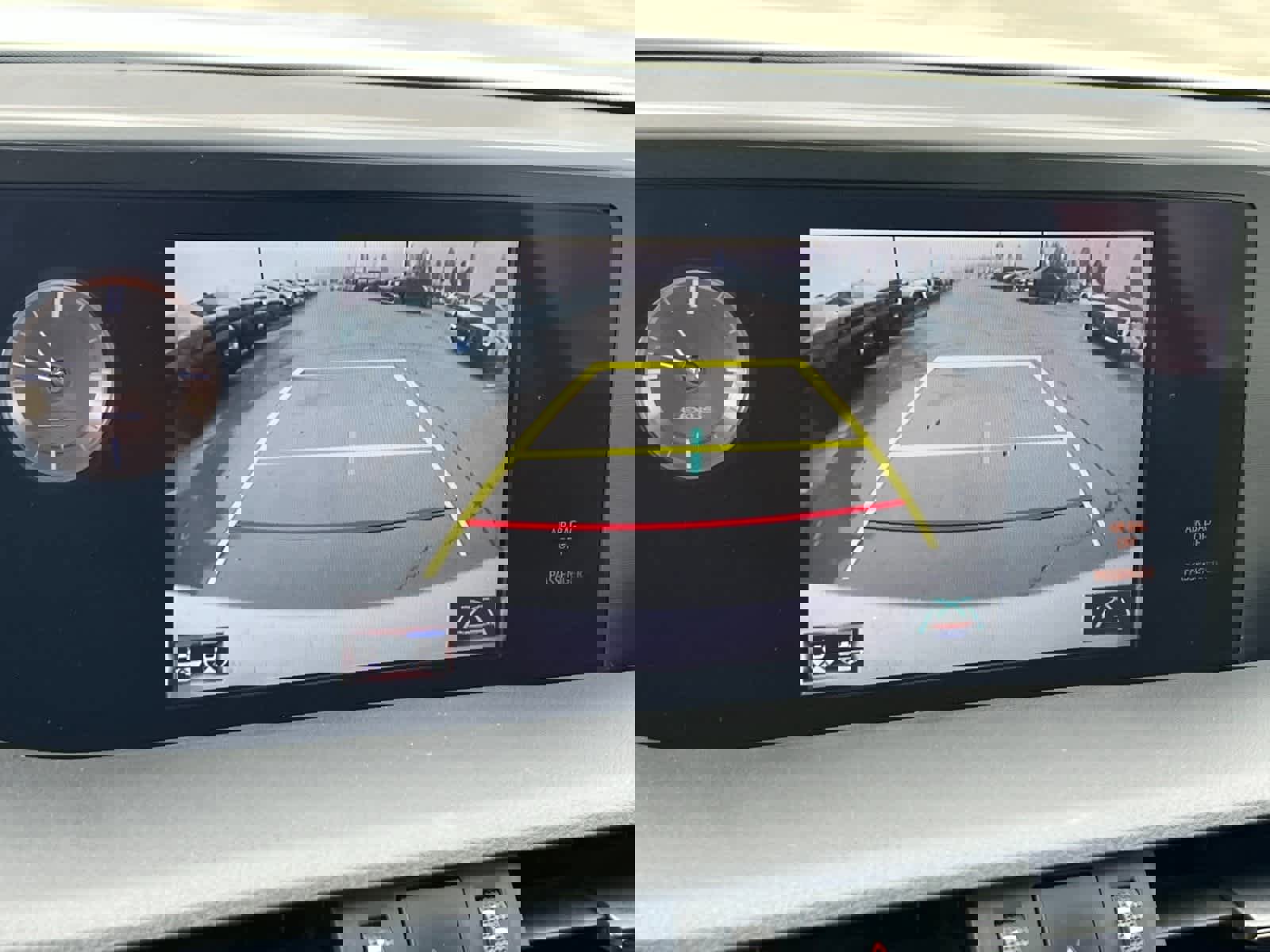 Used 2019 Lexus ES 300h w/ Accessory Package 2 image 19