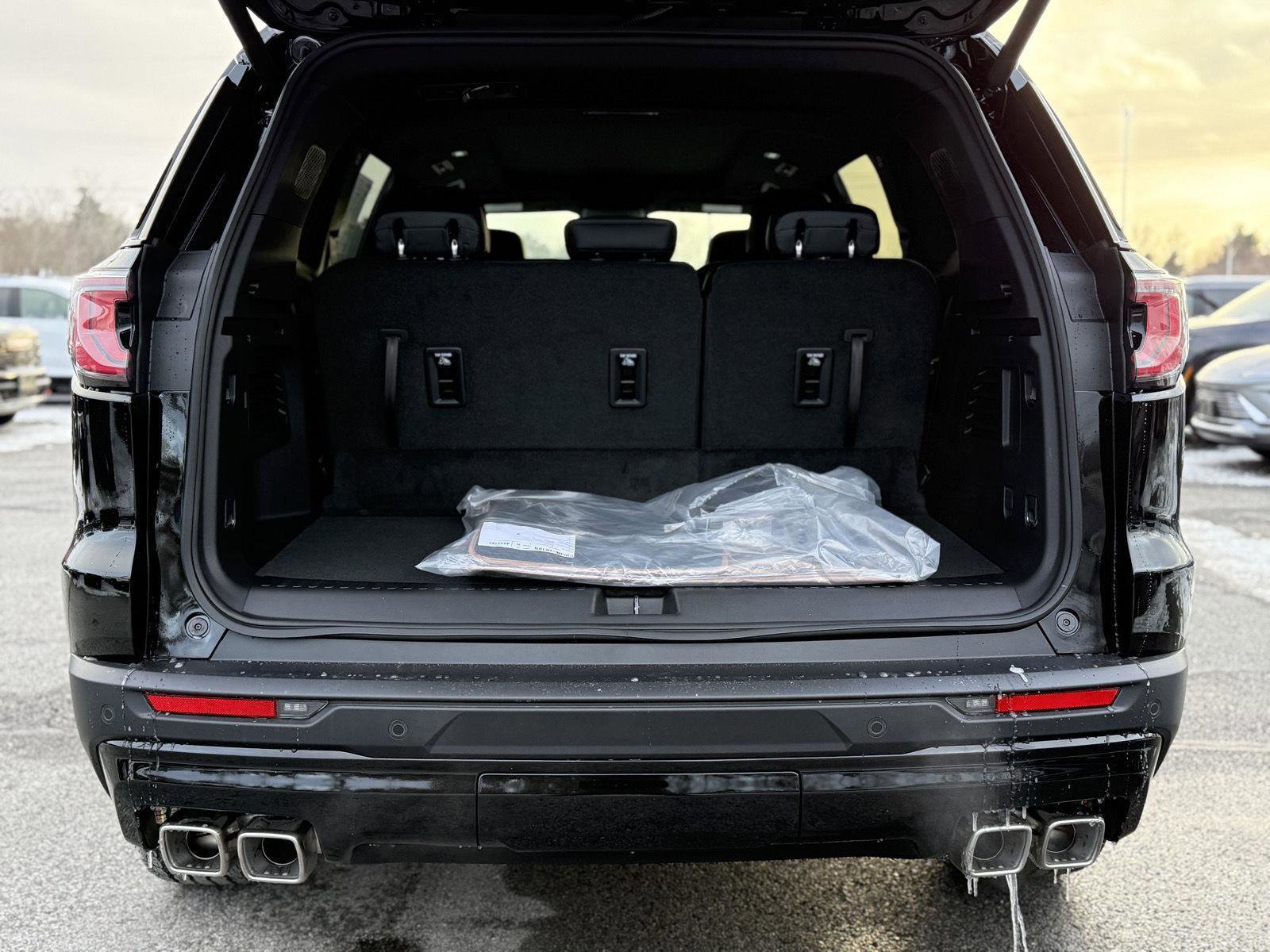 New 2026 GMC Acadia AT4 image 10