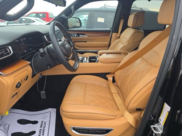 Used 2025 Jeep Grand Wagoneer Series III AWD/4WD image 7