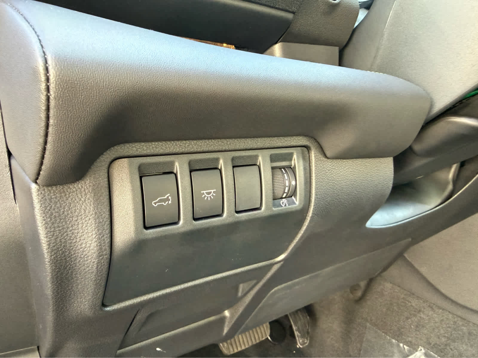 New 2025 Subaru Ascent Bronze Edition w/ Onyx Package image 8