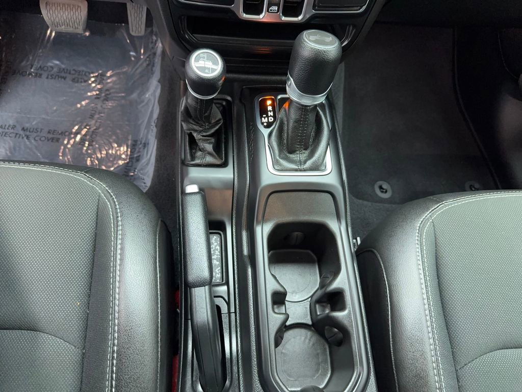 Used 2023 Jeep Wrangler Unlimited Sport image 32