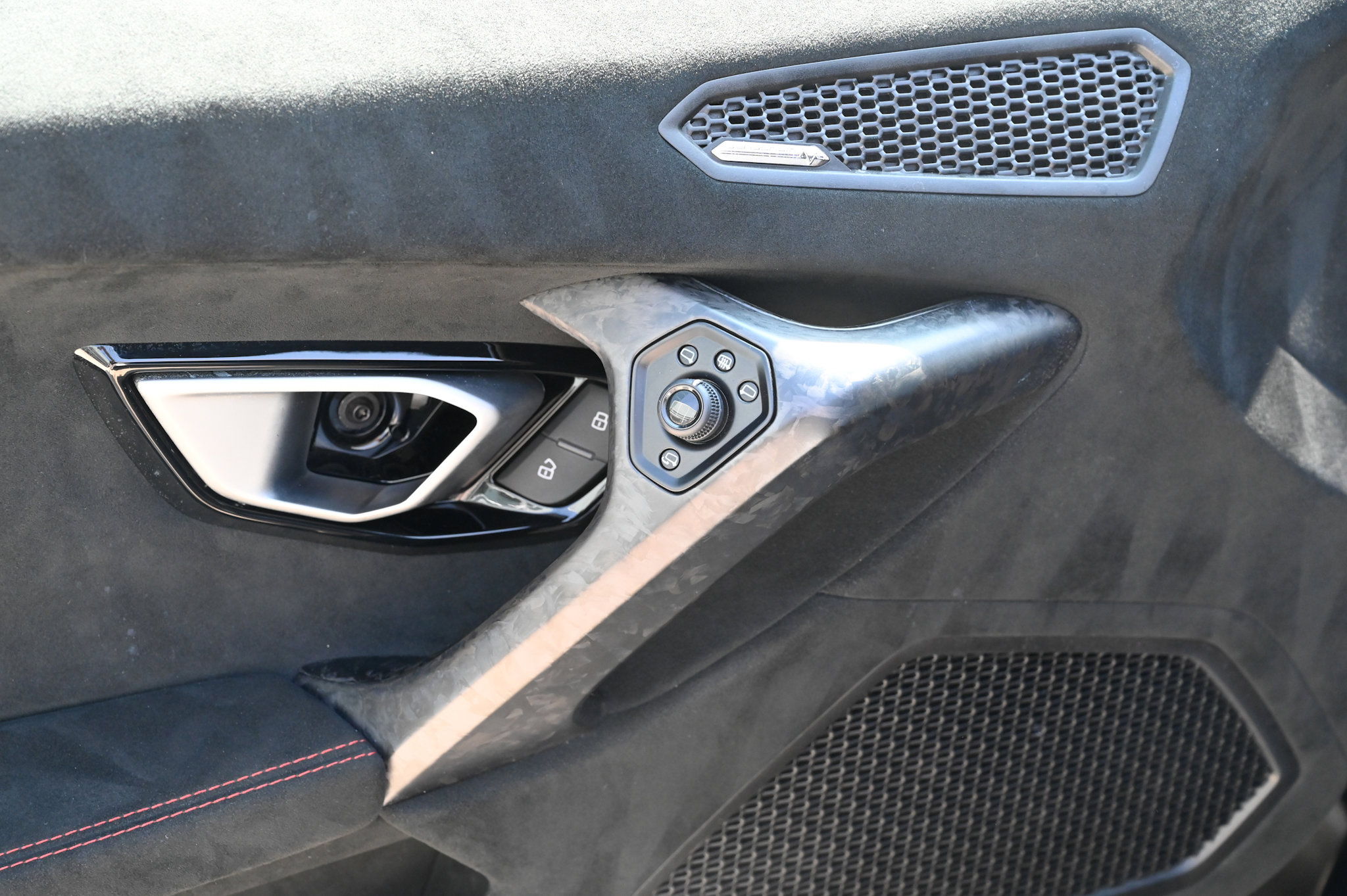 Used 2018 Lamborghini Huracan Performante image 20